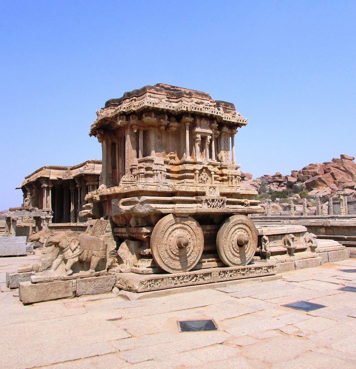 stone chariot, hampi, india, landmark, culture, ruins, old, history, historic, monument, architecture, statue, stonework, stone, sculpture, artwork, ancient, historical, artistic, creative, creativity, design, structure, hampi, hampi, hampi, hampi, hampi